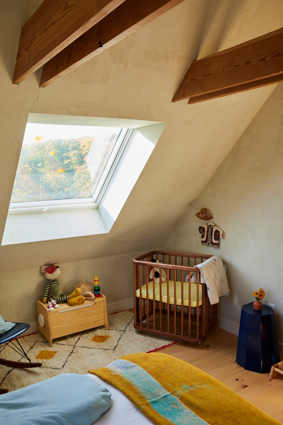 Small But Mighty: Designing a Bedside Nursery – Nestig