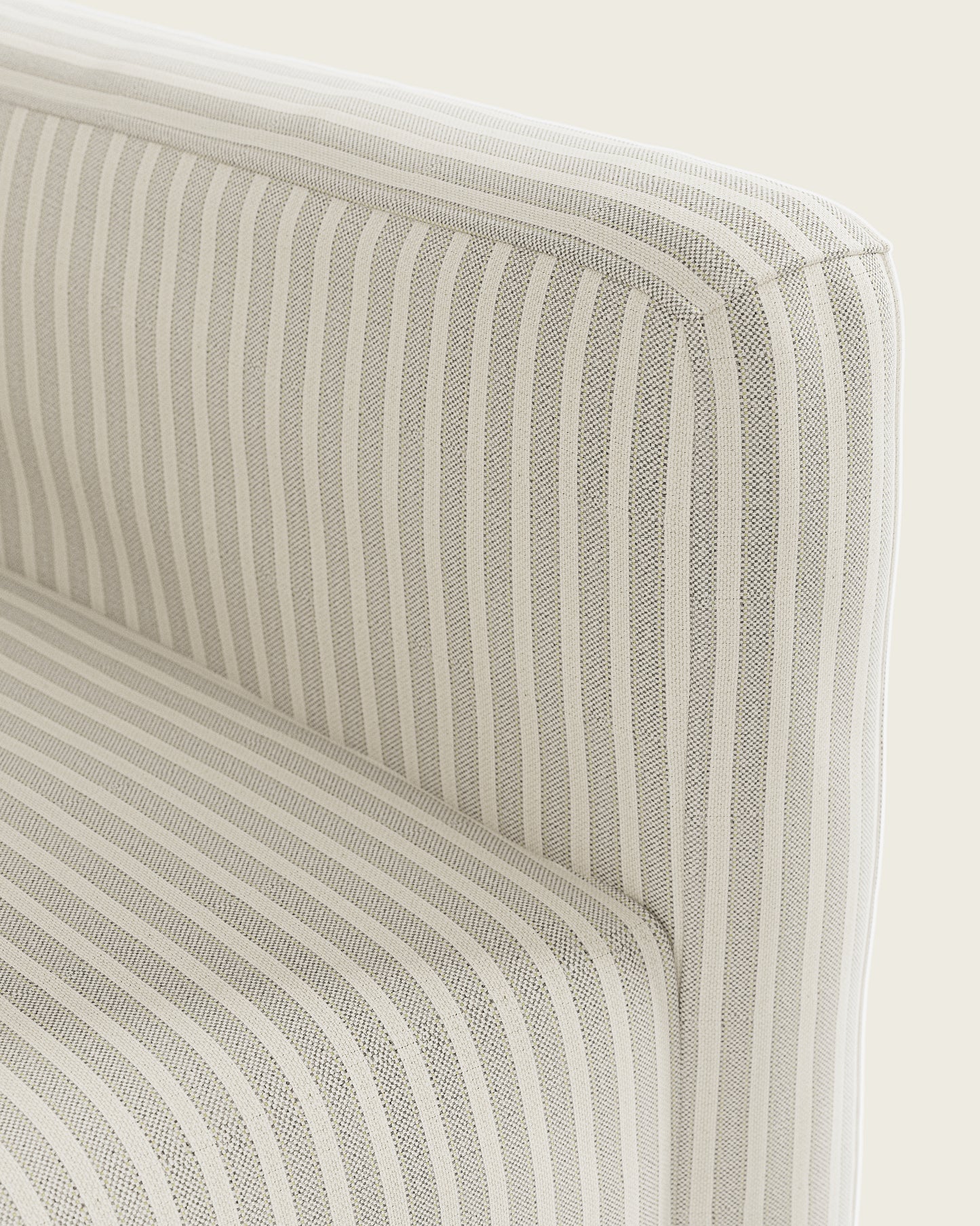 The Dusk Swivel Glider