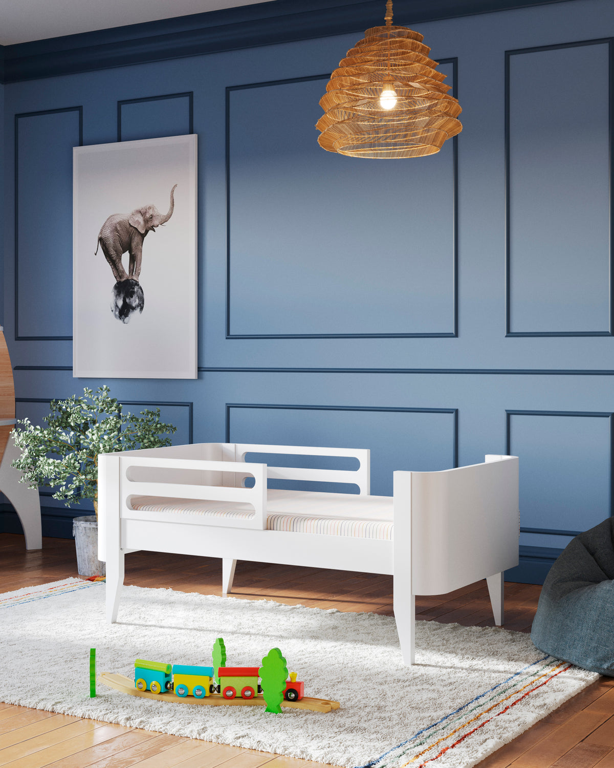 The Snow Crib White Convertible & Crib Nestig