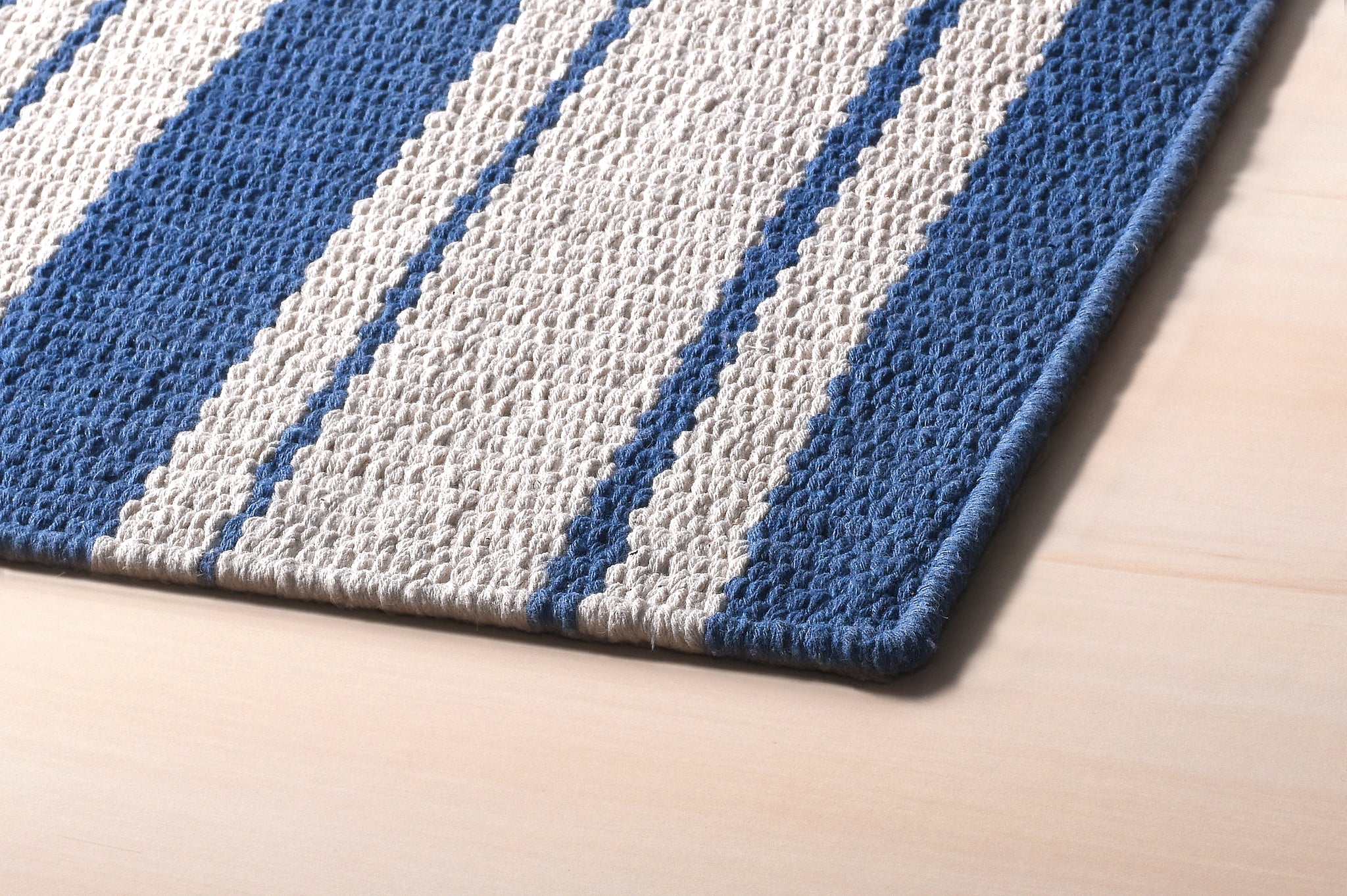 Tide Area Rug – Nestig
