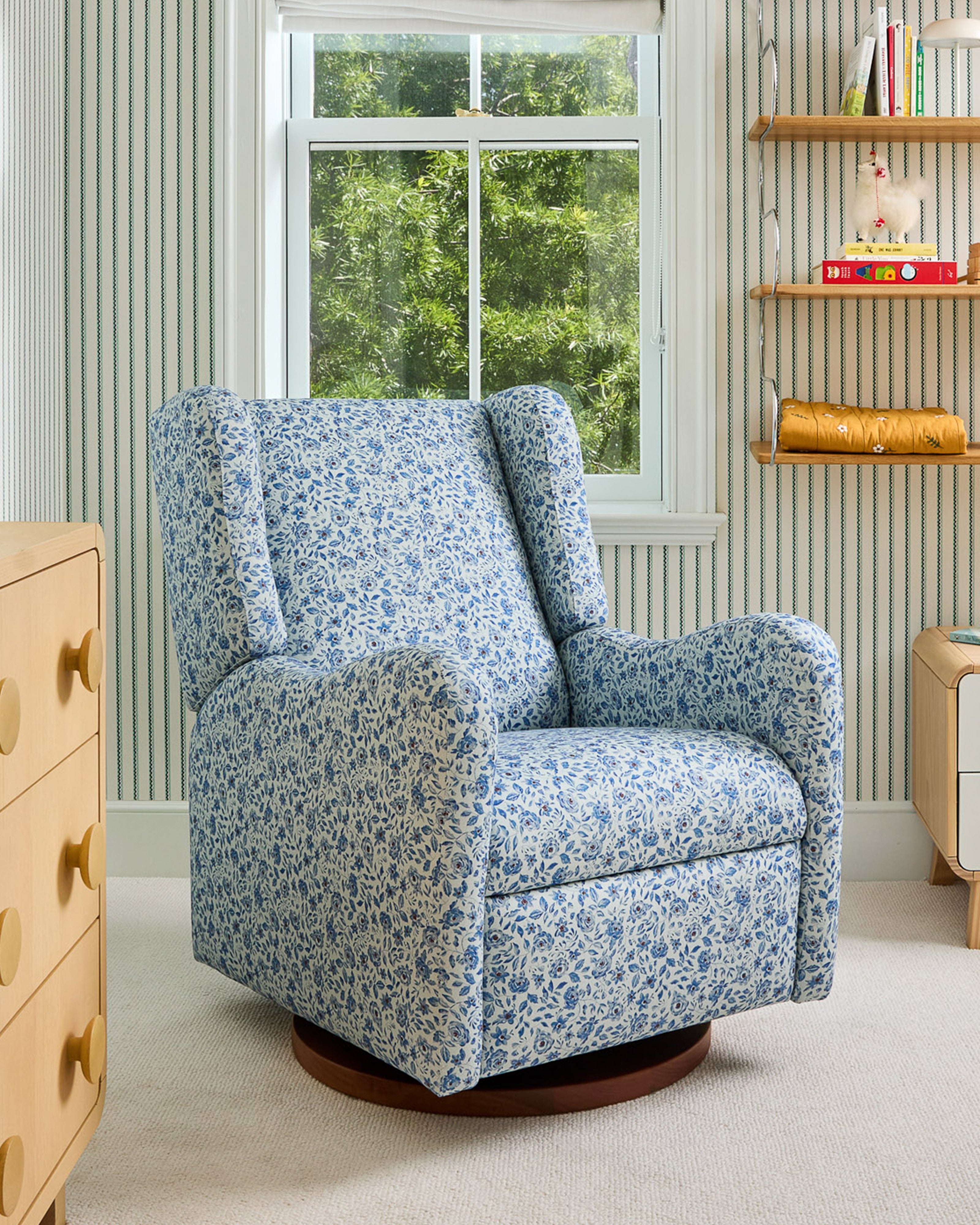 Drift Recliner Glider | Nursery Recliner | Nestig