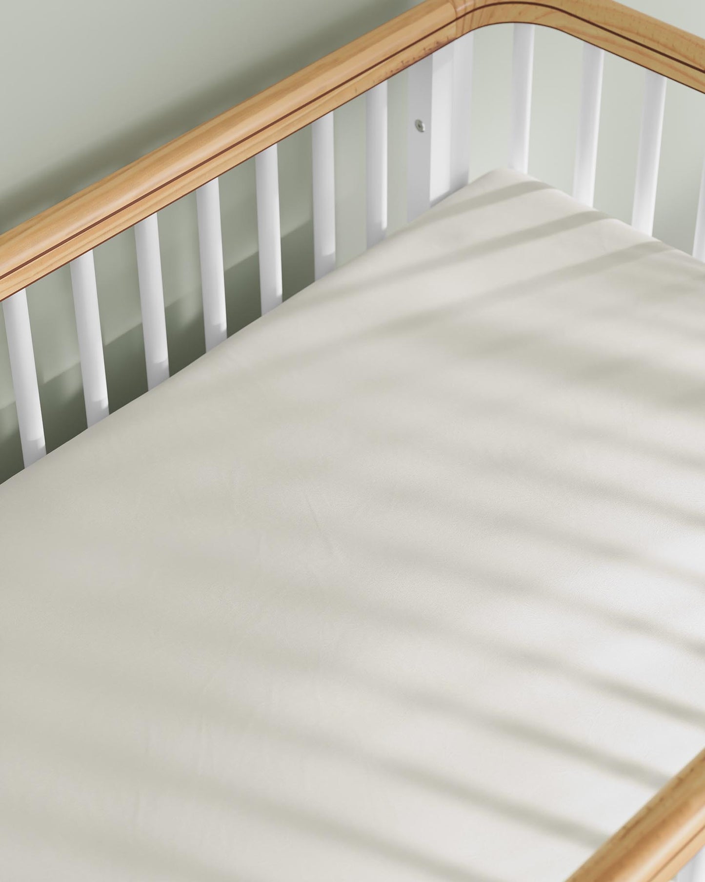 Solid Crib Sheet Set