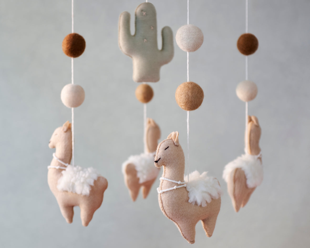 Llama online baby mobile